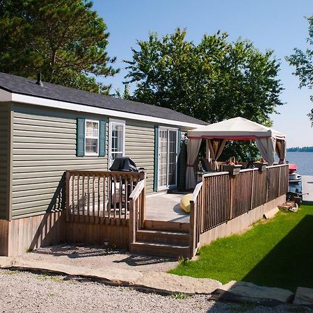 Mccreary'S Beach Resort 퍼스 외부 사진